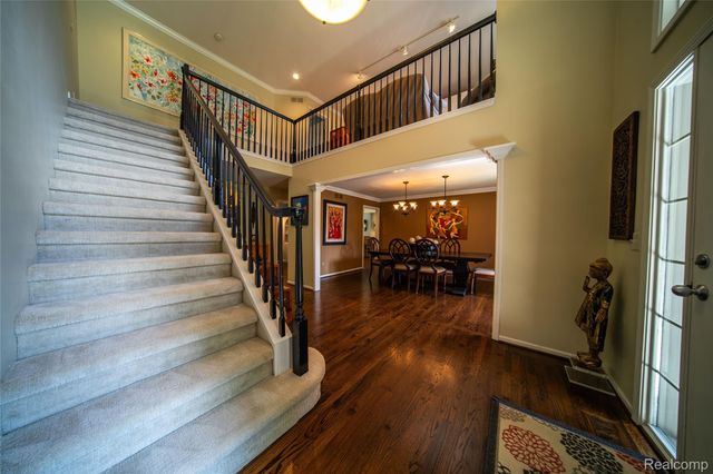 7422 Autumn Hill Drive, West Bloomfield Charter Township, MI 48323