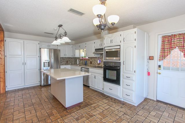 107 Canyon Dr, Big Spring, TX 79720