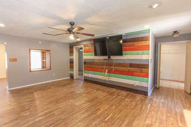 107 Canyon Dr, Big Spring, TX 79720