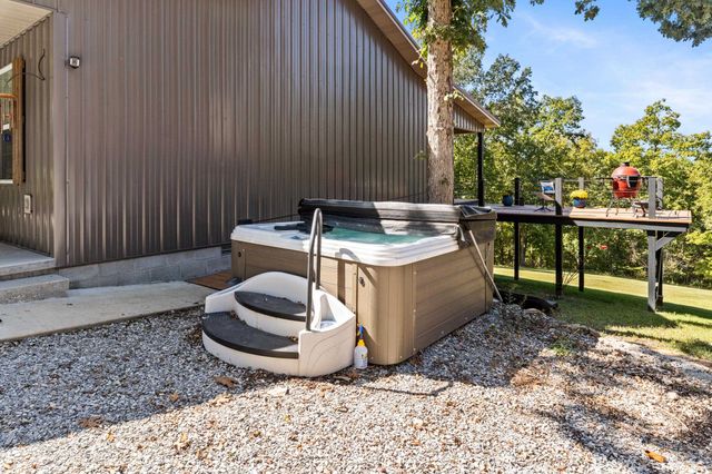 104 Jacobs Lane, Mountain View, AR 72560