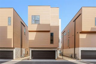 6821 Wolfcreek PASS 12, Austin, TX 78749