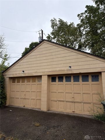 140 Marlboro Place, Dayton, OH 45420