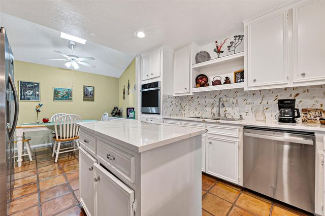 11042 Bellbrook Drive, Houston, TX 77096