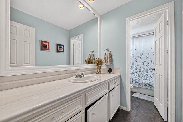 11042 Bellbrook Drive, Houston, TX 77096