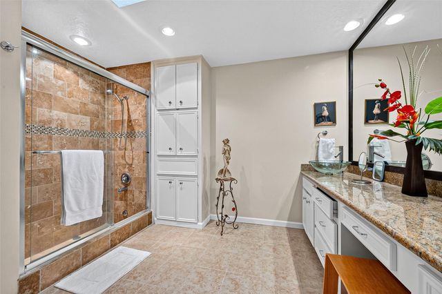 11042 Bellbrook Drive, Houston, TX 77096