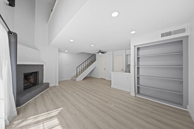 2800 Jeanetta Street 2402, Houston, TX 77063