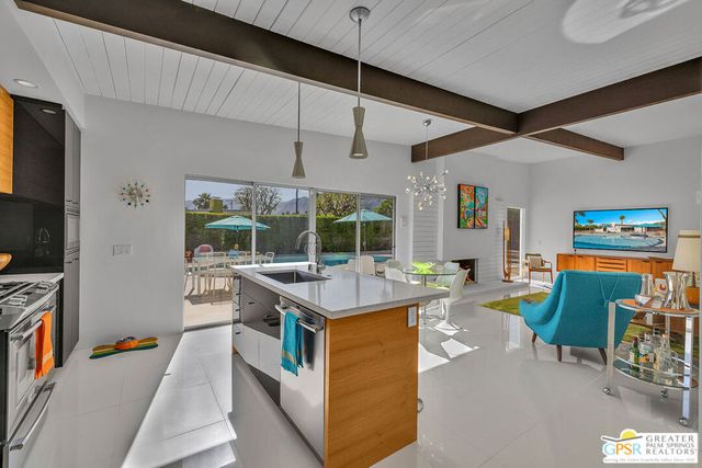 1155 E Adobe Way, Palm Springs, CA 92262