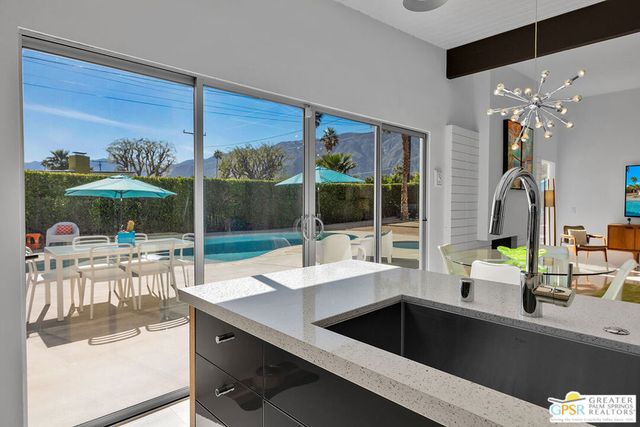 1155 E Adobe Way, Palm Springs, CA 92262