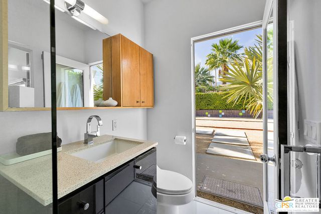 1155 E Adobe Way, Palm Springs, CA 92262