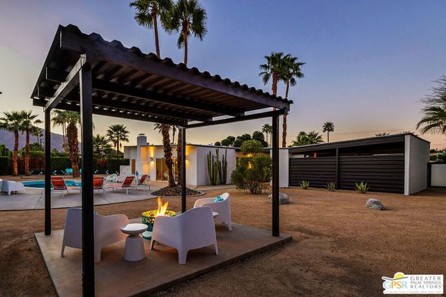 1155 E Adobe Way, Palm Springs, CA 92262