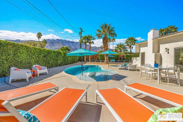 1155 E Adobe Way, Palm Springs, CA 92262