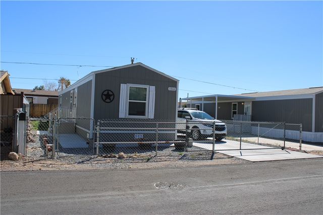 1864 El Dorado, Bullhead City, AZ 86442