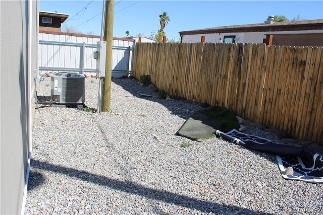 1864 El Dorado, Bullhead City, AZ 86442