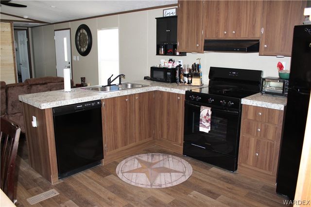 1864 El Dorado, Bullhead City, AZ 86442