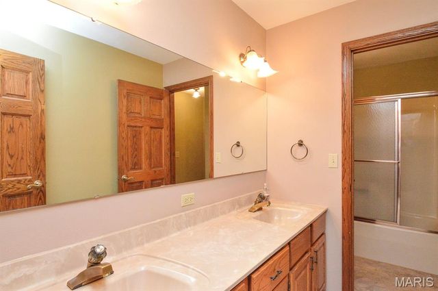 5 Calypso Court, Belleville, IL 62221