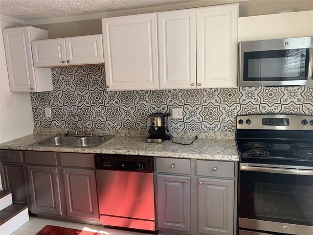 3211 GLEN WALLACE Drive, Cumming, GA 30040