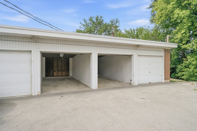 2000 Parkside Drive FG, Park Ridge, IL 60068