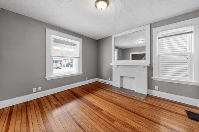 373 Linden Avenue, Southgate, KY 41071