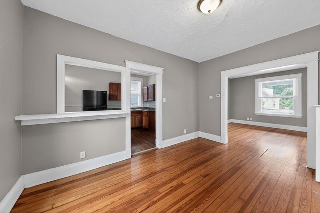 373 Linden Avenue, Southgate, KY 41071