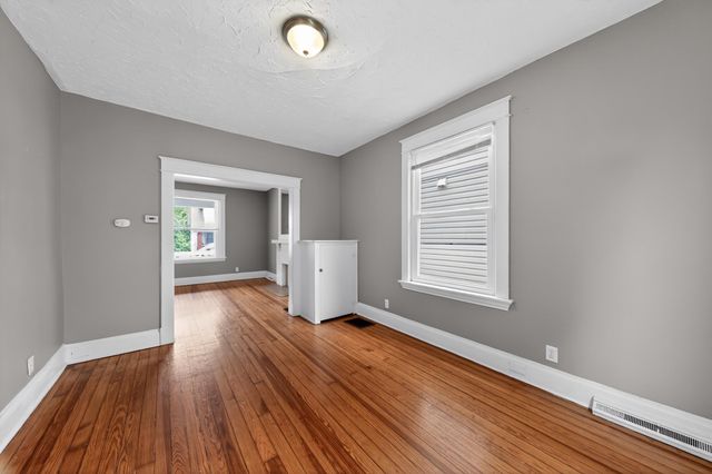 373 Linden Avenue, Southgate, KY 41071
