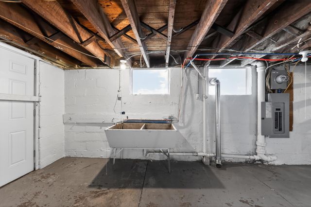 373 Linden Avenue, Southgate, KY 41071