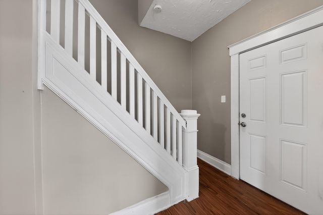 373 Linden Avenue, Southgate, KY 41071