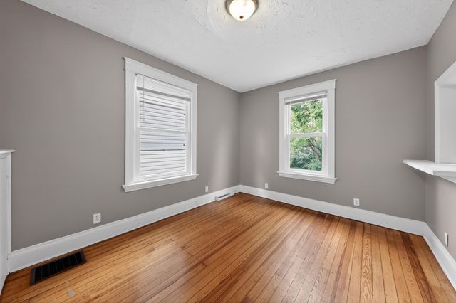 373 Linden Avenue, Southgate, KY 41071