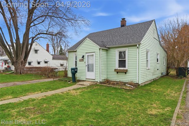 23241 Hill Avenue, Warren, MI 48091