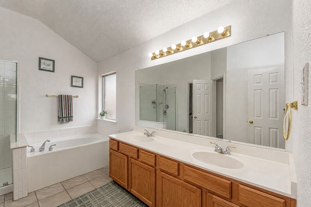 2812 Preston Creek, Mesquite, TX 75181