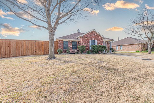 2812 Preston Creek, Mesquite, TX 75181