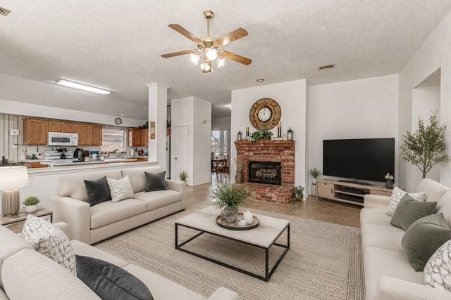 2812 Preston Creek, Mesquite, TX 75181