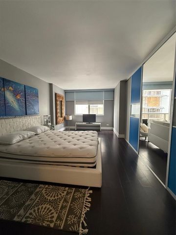 6039 Collins Avenue 1505, Miami Beach, FL 33140