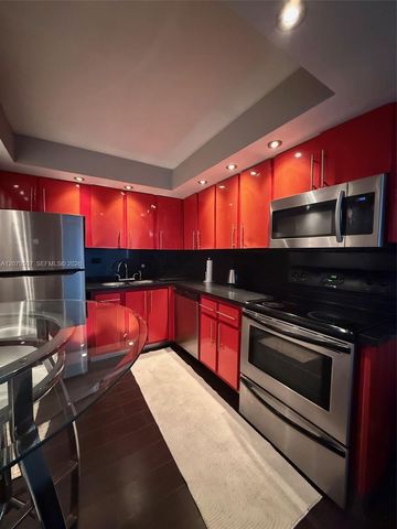 6039 Collins Avenue 1505, Miami Beach, FL 33140