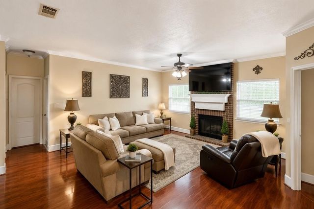 1622 Shady Lake Circle, Henderson, TX 75652