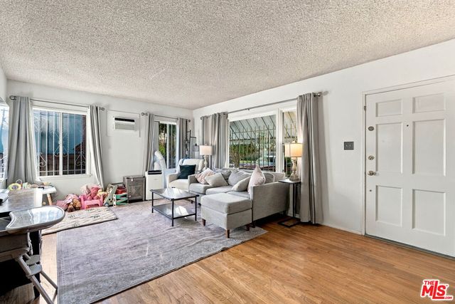 826 San Pascual Avenue, Los Angeles, CA 90042