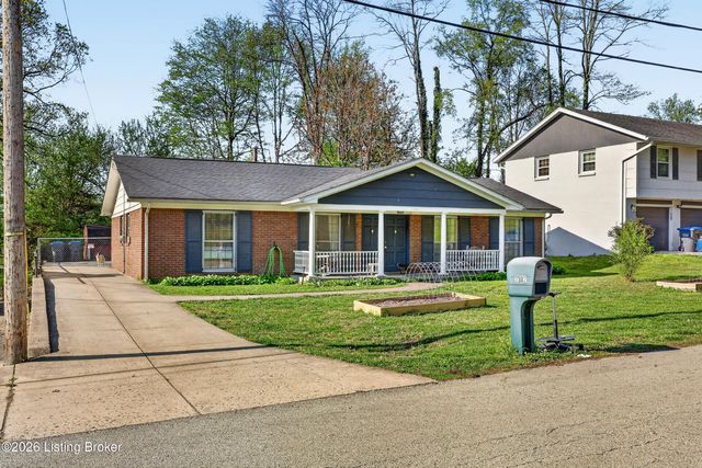 2302 High Pine Dr, Louisville, KY 40214