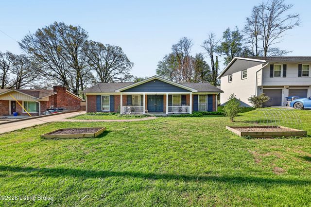 2302 High Pine Dr, Louisville, KY 40214