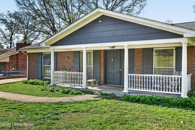 2302 High Pine Dr, Louisville, KY 40214