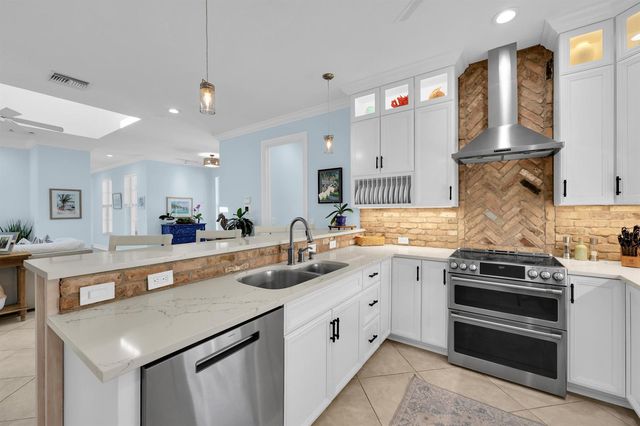 236 Fairway E, Tequesta, FL 33469