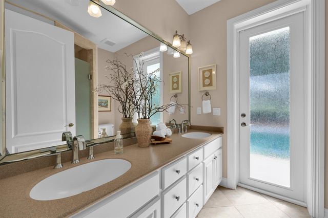236 Fairway E, Tequesta, FL 33469