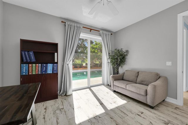 236 Fairway E, Tequesta, FL 33469