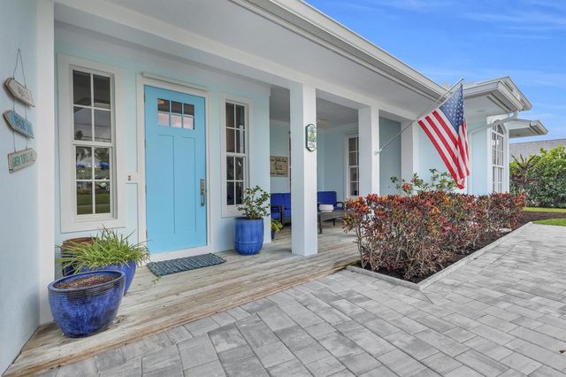236 Fairway E, Tequesta, FL 33469