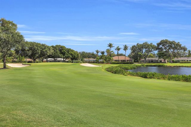 236 Fairway E, Tequesta, FL 33469