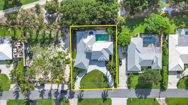 236 Fairway E, Tequesta, FL 33469