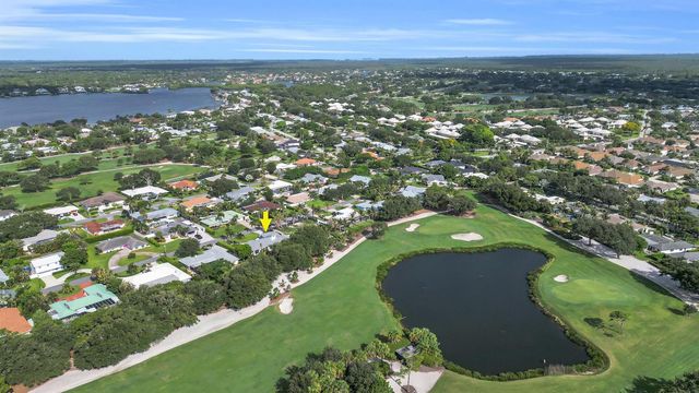 236 Fairway E, Tequesta, FL 33469