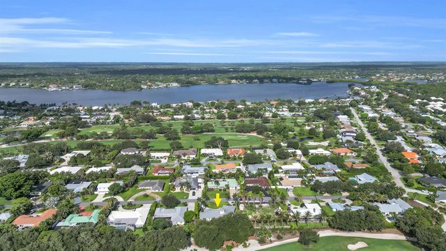236 Fairway E, Tequesta, FL 33469