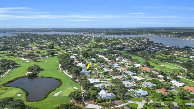 236 Fairway E, Tequesta, FL 33469
