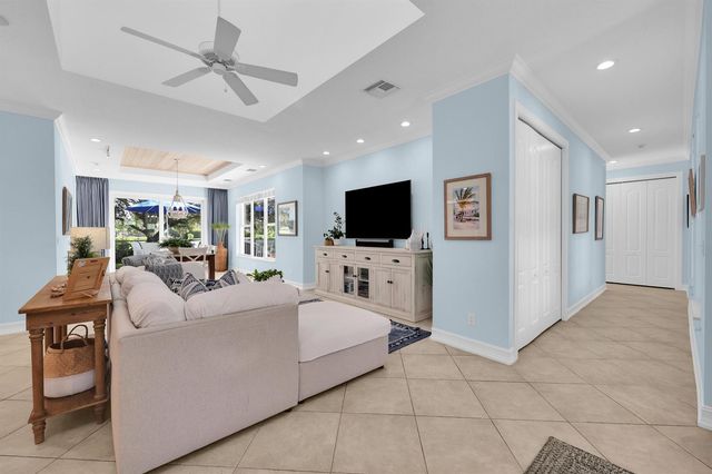 236 Fairway E, Tequesta, FL 33469