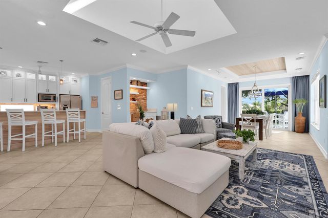 236 Fairway E, Tequesta, FL 33469