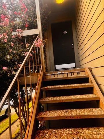 10051 Westpark Drive 242, Houston, TX 77042